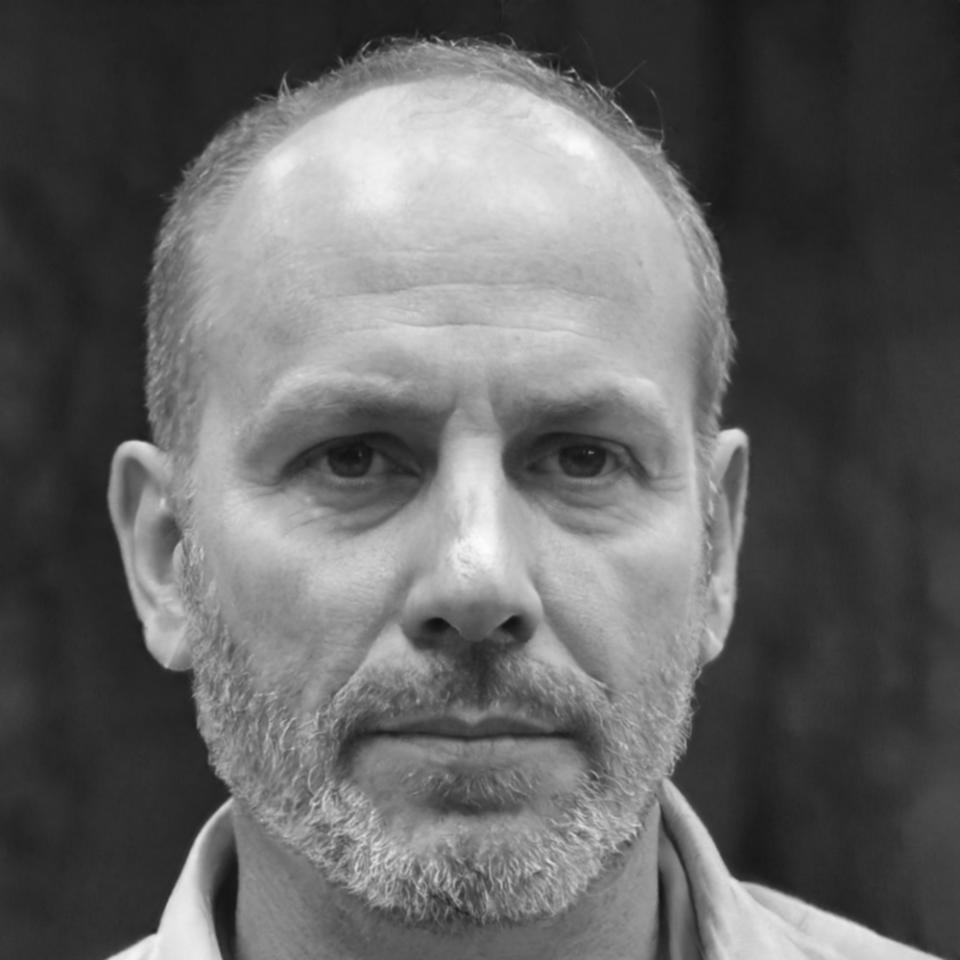 David López, experto legal